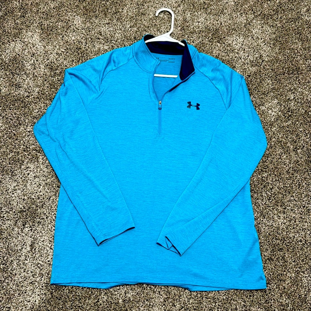 Men’s Blue Under Armour  pull over 1/2 zip ( Size L )